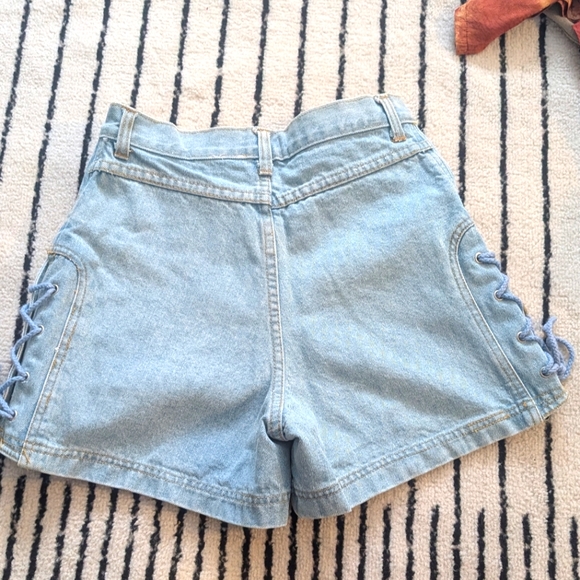 Vintage A line denim shorts.  Clean lines.  Size 2 - Picture 2 of 7